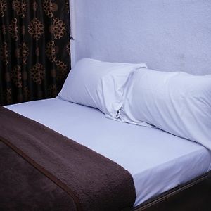 Day By Day Hotel